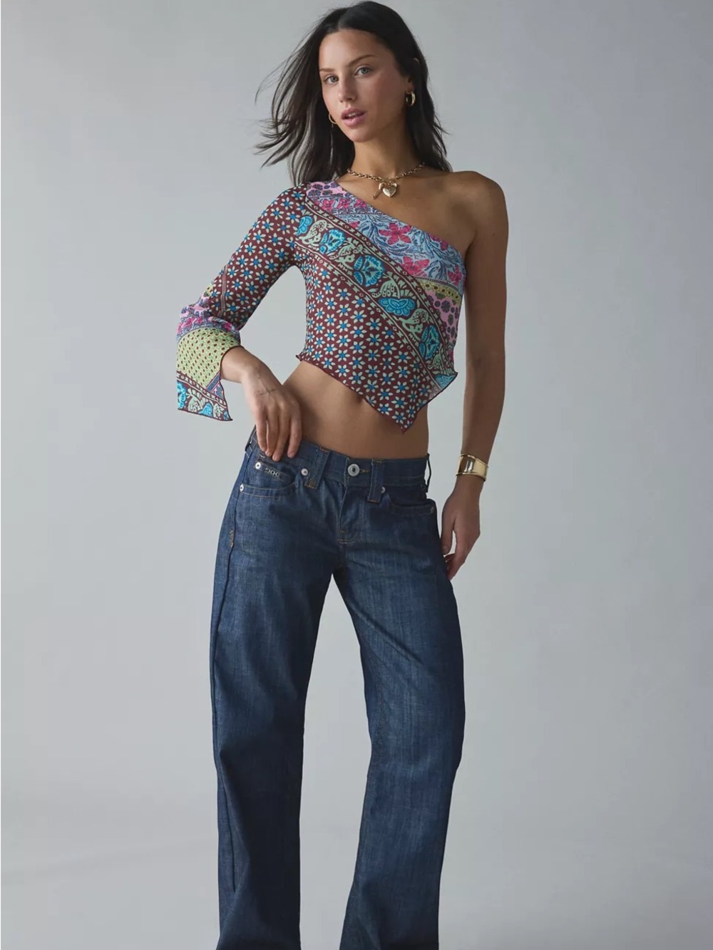 URBAN OUTFITTERS Kimchi Blue Paige Asymmetric One-Shoulder Mesh Top - Picture 2 of 7